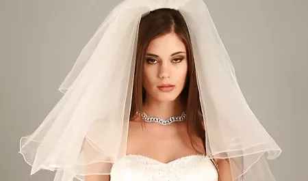 سه دانلود سوپر خارجی جدید دختر بازی با طلا