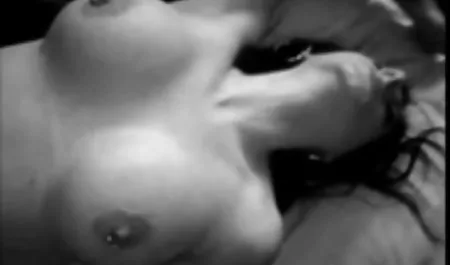 به لینک فیلم سوپر خارجی راحتی تحت تاثیر والری جرقه